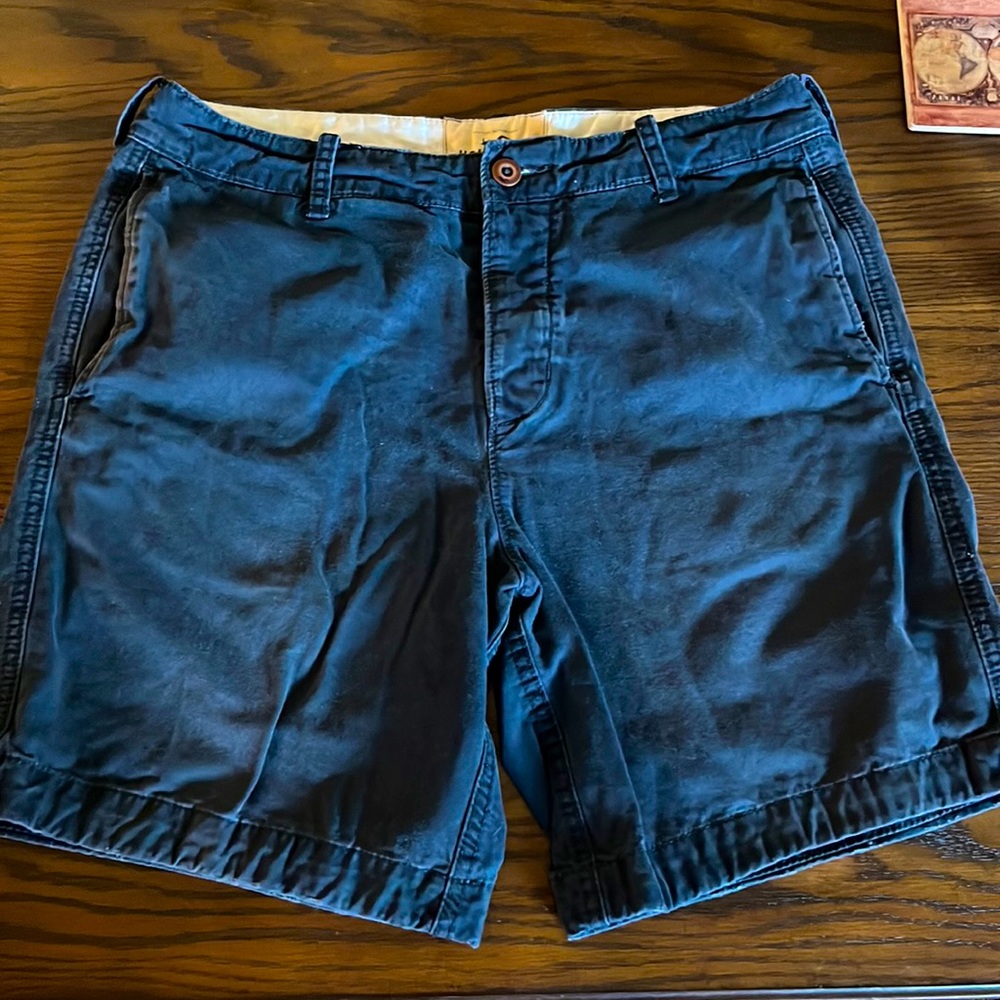 Navy Hollister button-fly men’s shorts